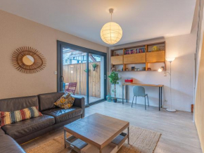 Maison au Centre - 8 Pers - WIFI, Terrasses, Proche Commerces - FR-1-521-232